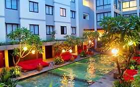 Hotel Dafam Savvoya Seminyak Bali